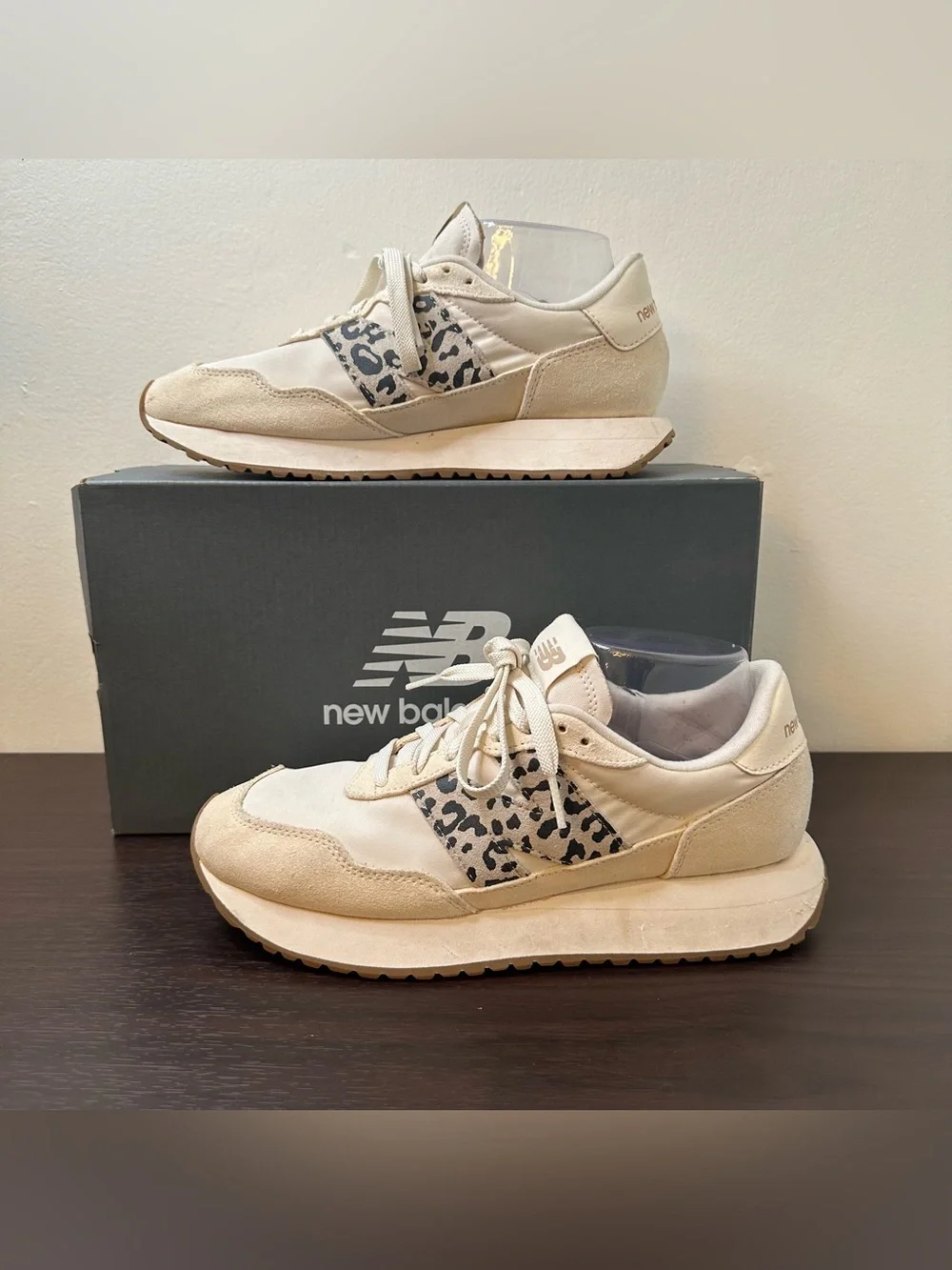 New Balance 237 Women’s Low Top Lace-Up Sneakers Leopard Accent, Size 9, Causal
